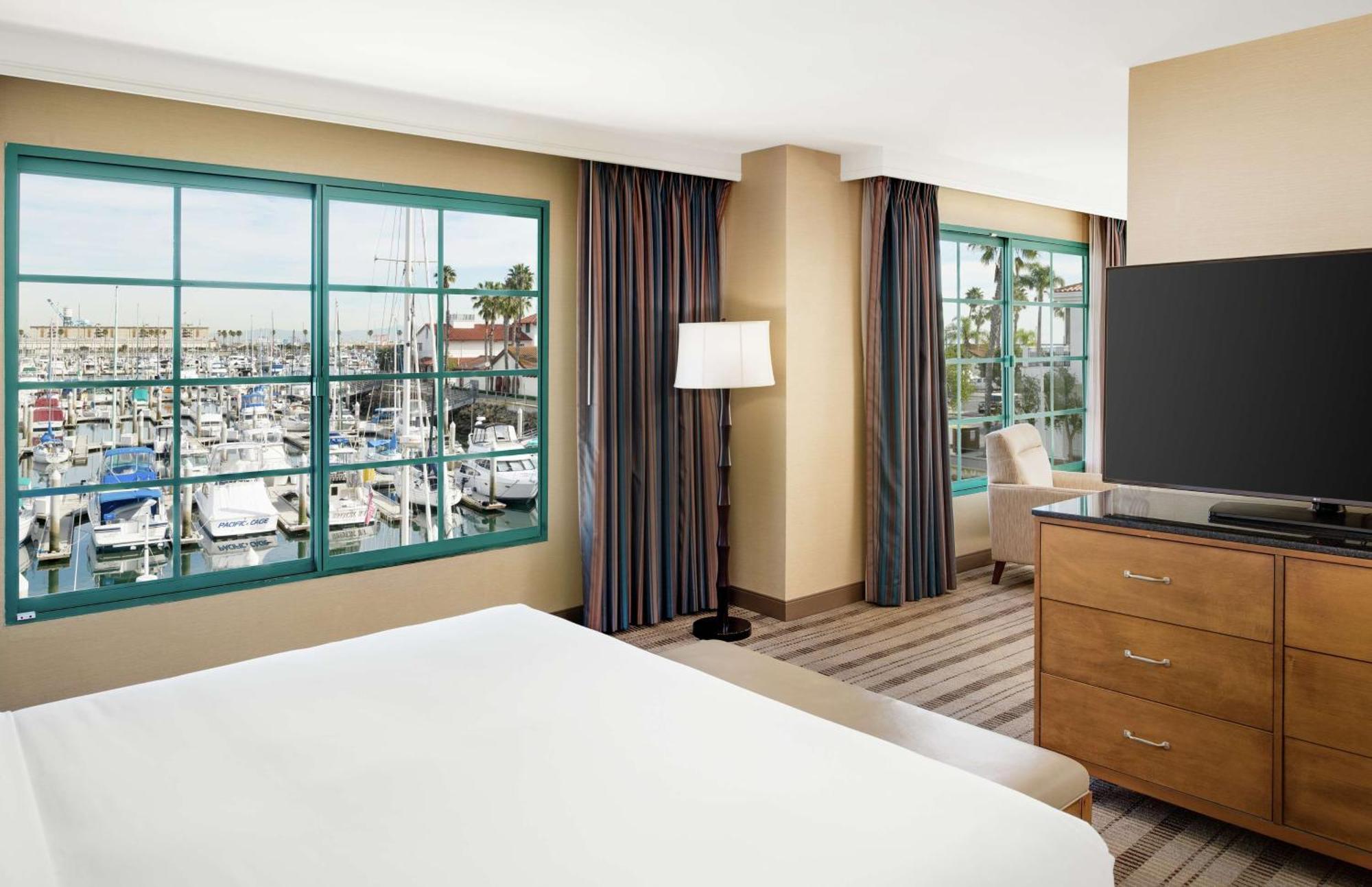 Doubletree By Hilton San Pedro Hotel Long Beach Exterior photo